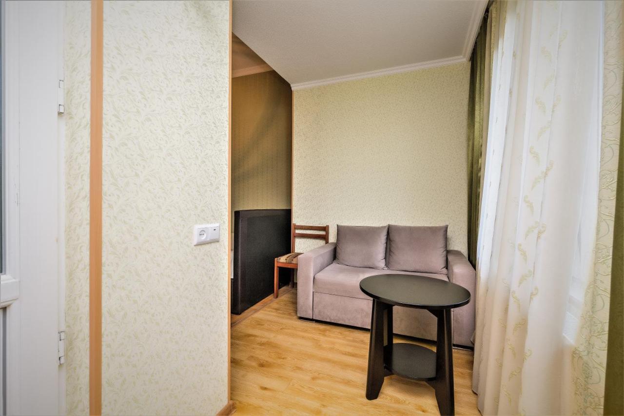 Tinikos Guest House Telawi Zewnętrze zdjęcie
