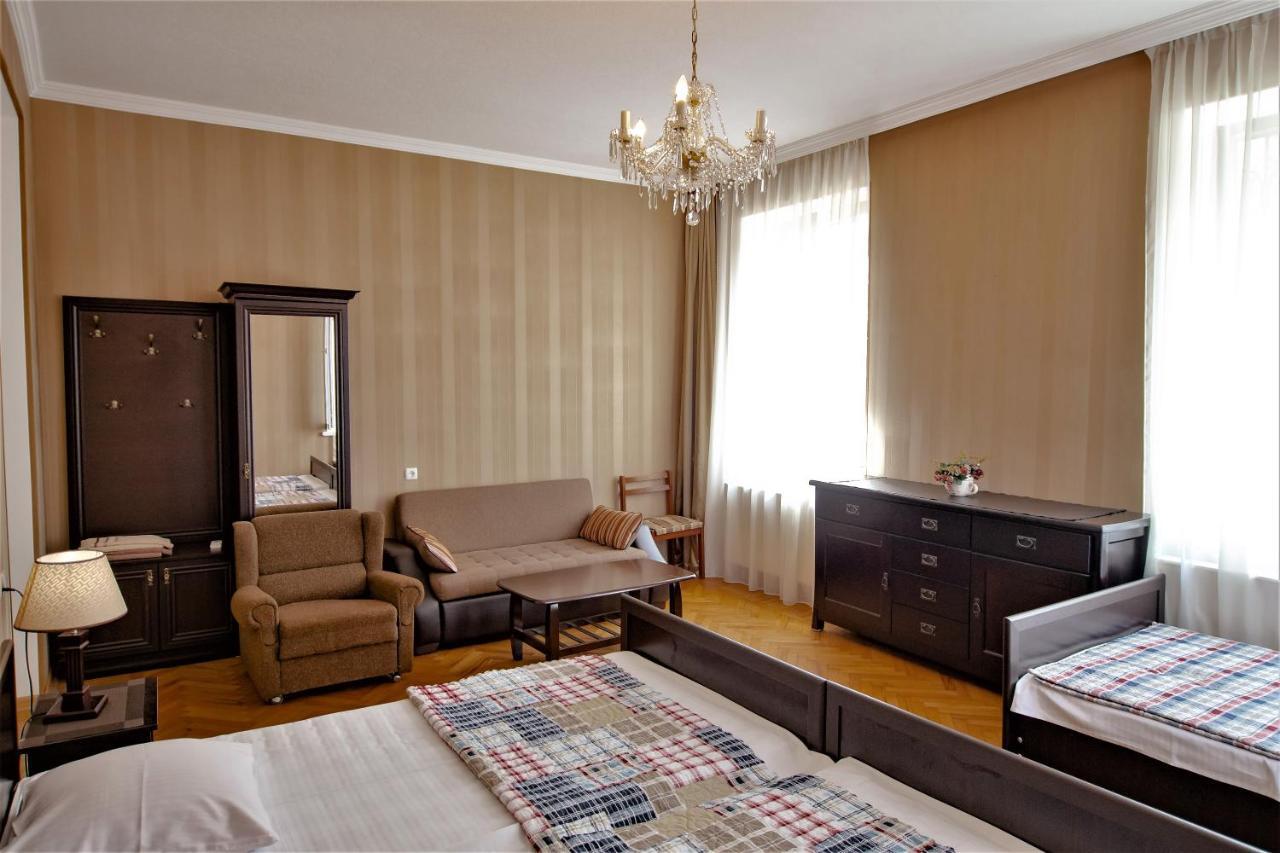 Tinikos Guest House Telawi Zewnętrze zdjęcie